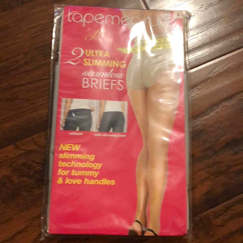 $$$$$ Seamless briefs